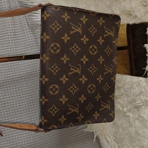 Louis Vuitton monogram musette tango short shoulder bag
